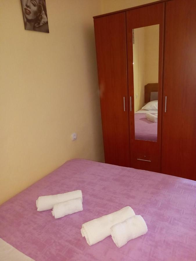 Apartment Deki Studio โกตอร์ ภายนอก รูปภาพ