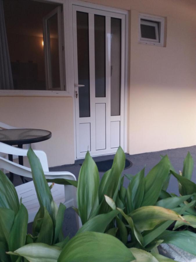 Apartment Deki Studio โกตอร์ ภายนอก รูปภาพ