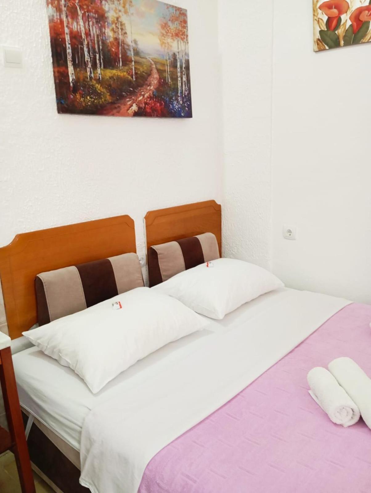 Apartment Deki Studio โกตอร์ ภายนอก รูปภาพ