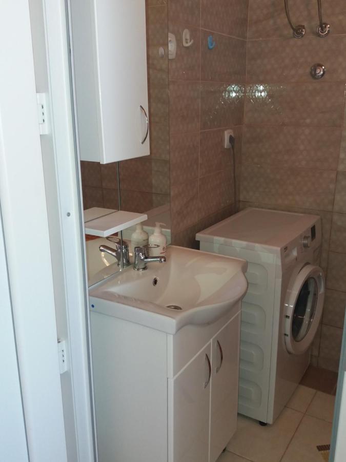 Apartment Deki Studio โกตอร์ ภายนอก รูปภาพ